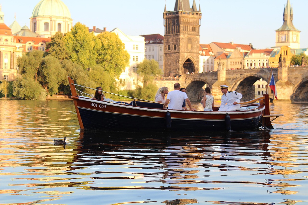 drahunkas-prague-2547236_1280.jpg