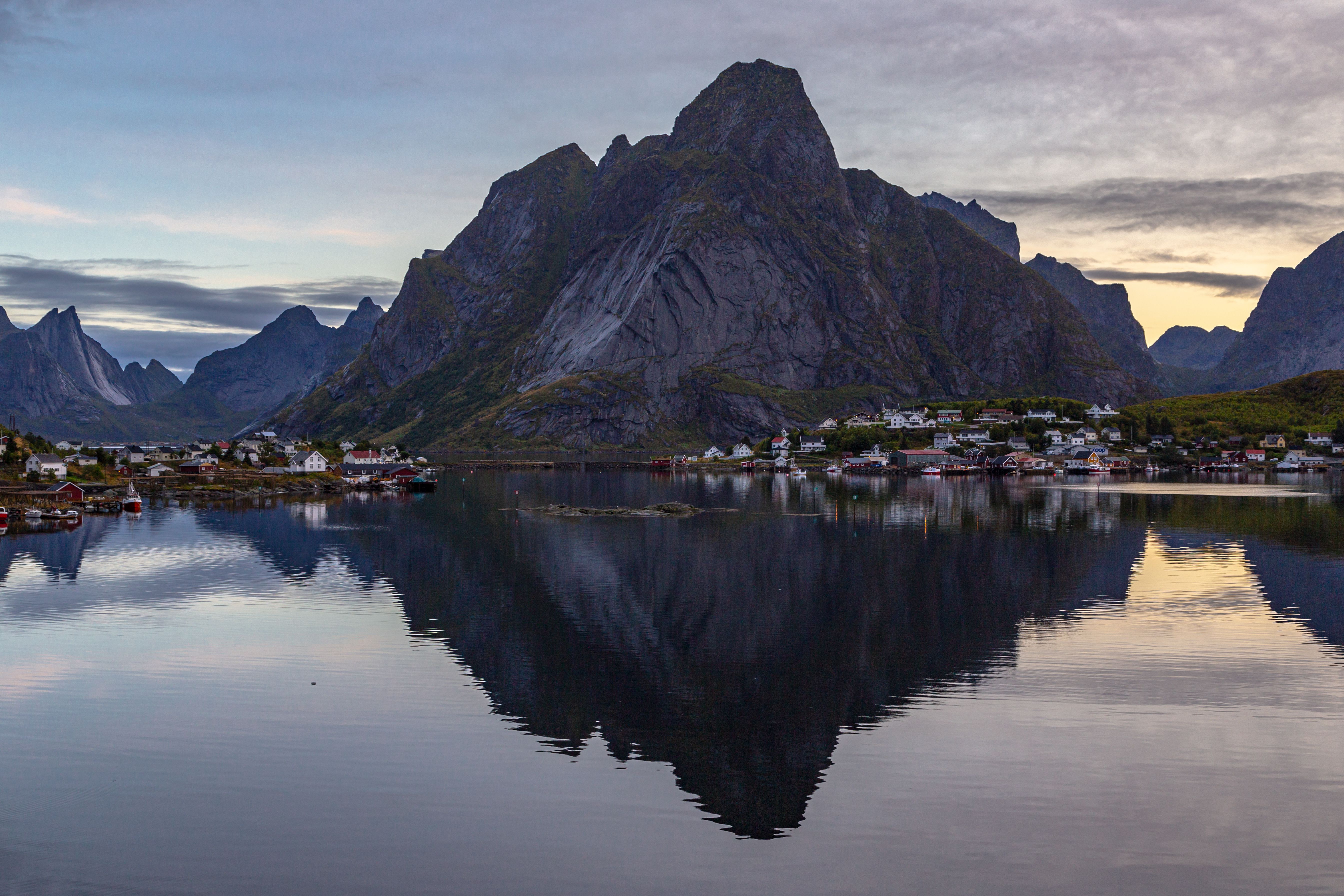 lofoten village.jpg